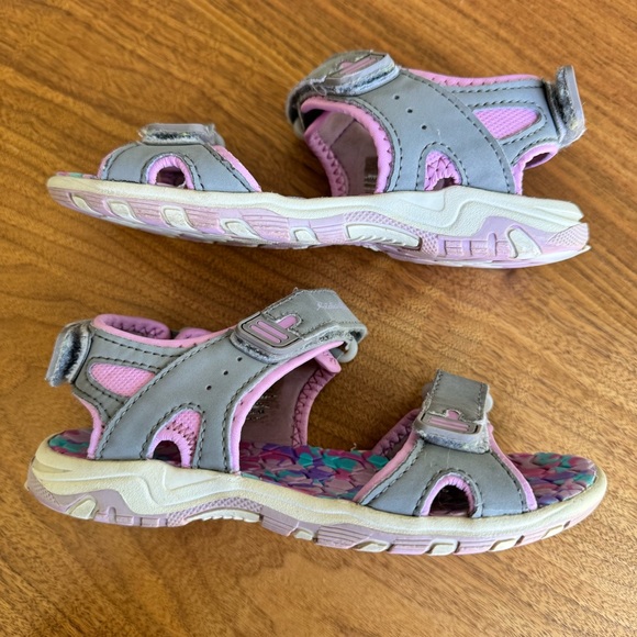 Eddie Bauer Gray and Pink Sandals with Adjustable Velcro Straps. Size Gi… - Picture 11 of 11